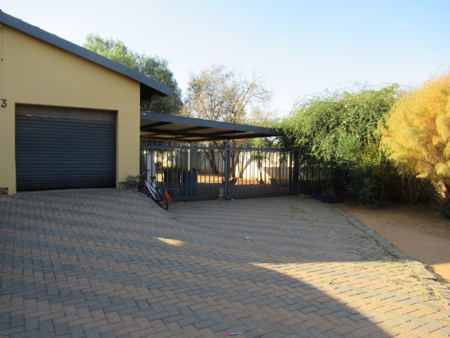 4 Bedroom Property for Sale in Riebeeckstad Free State